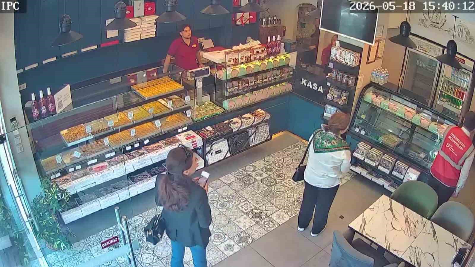 chp uskudar ilce baskanina selam vermeyen esnafa zabita ekipleri ceza kesti 3 eOAfEQOV