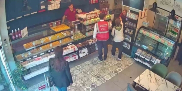chp-uskudar-ilce-baskanina-selam-vermeyen-esnafa-zabita-ekipleri-ceza-kesti-ZO7uysPl.jpg