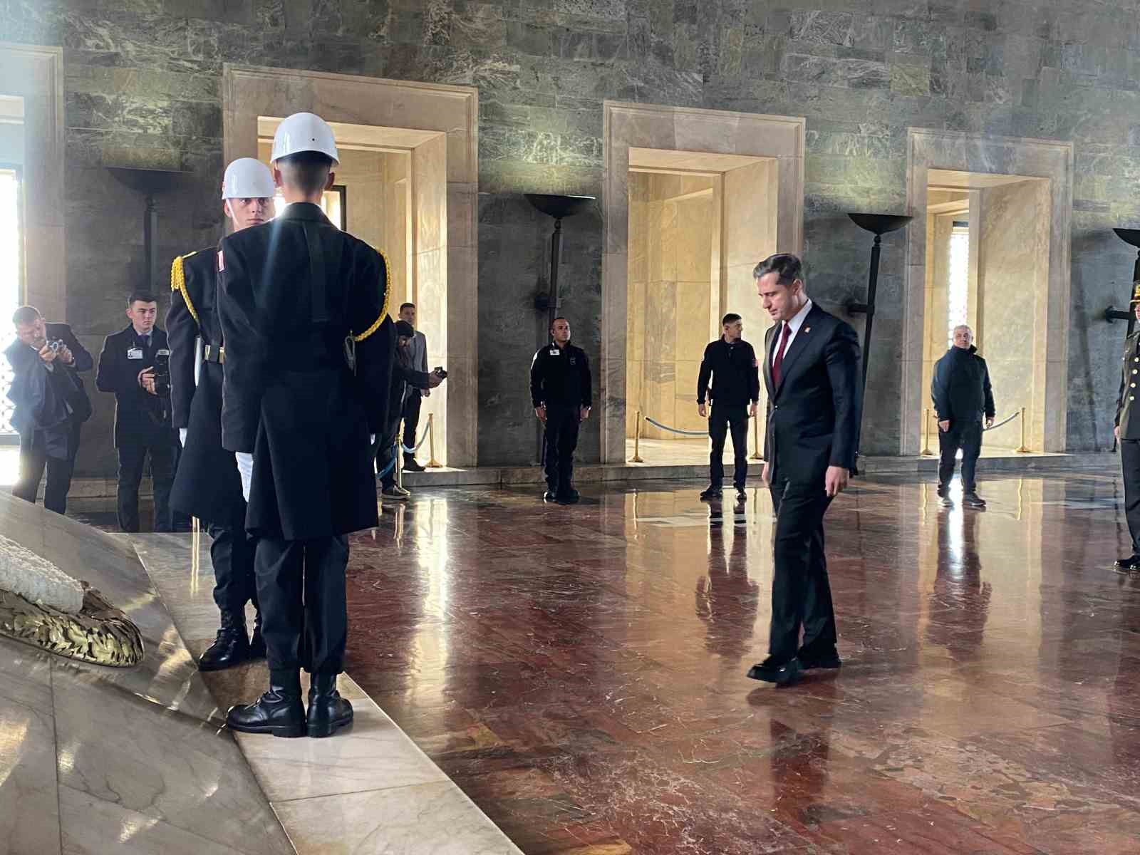 chpden 39 olagan kurultay oncesi anitkabire ziyaret 1 gGcWgBLg