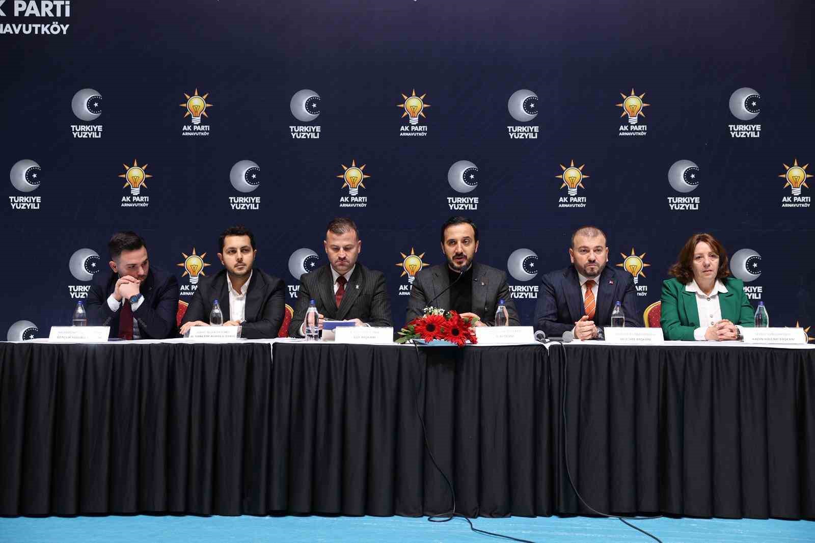 chpden istifa eden ikisi meclis uyesi 150 kisi ak partiye katildi 2 p5W36MK5