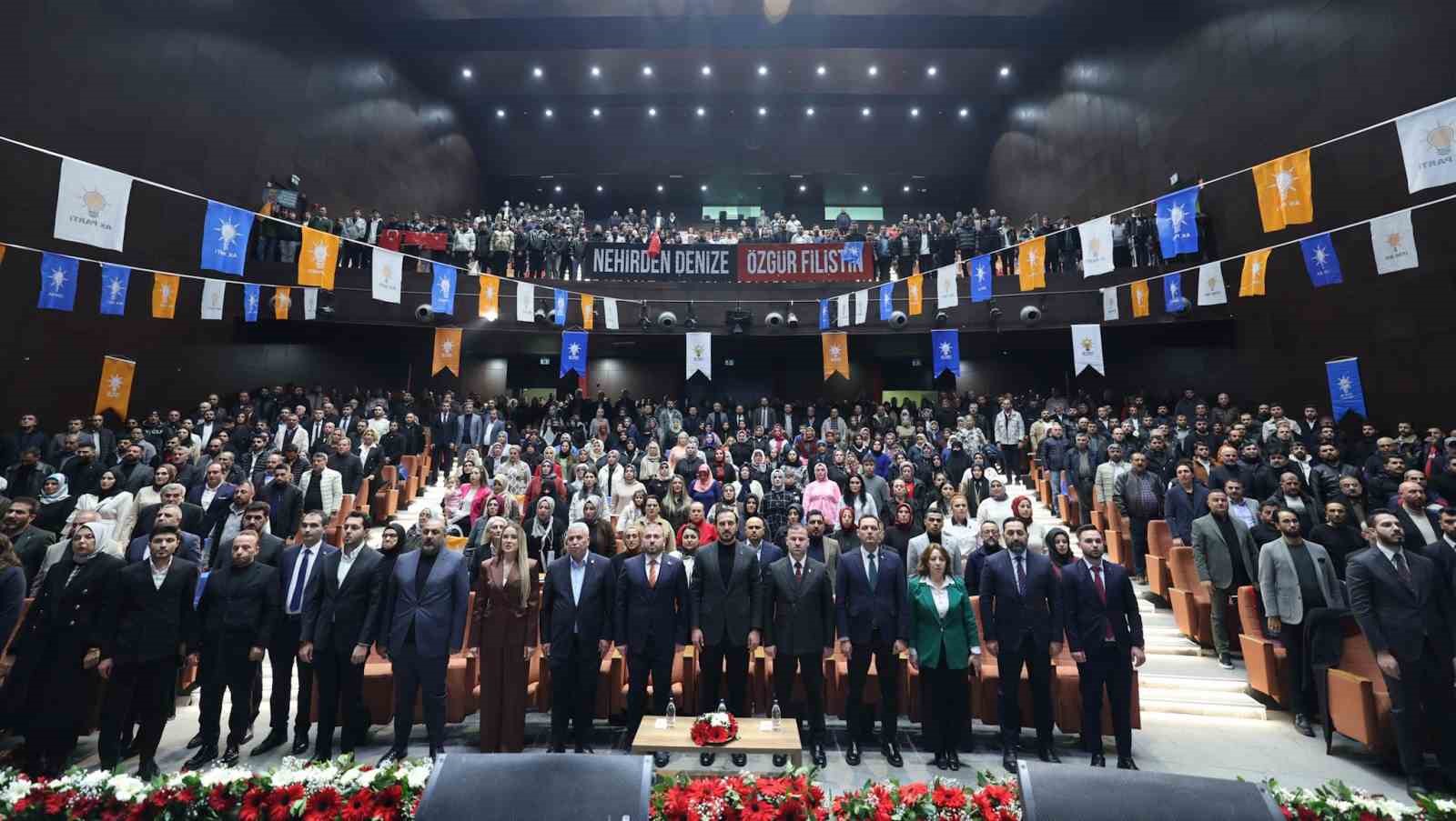 chpden istifa eden ikisi meclis uyesi 150 kisi ak partiye katildi 4 rATFJGOT
