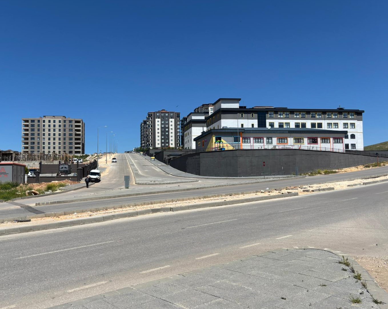 chpli belediye baskaninin kurban keserek dualarla actigi genelevin yerine okul 0 TFBHn6ec