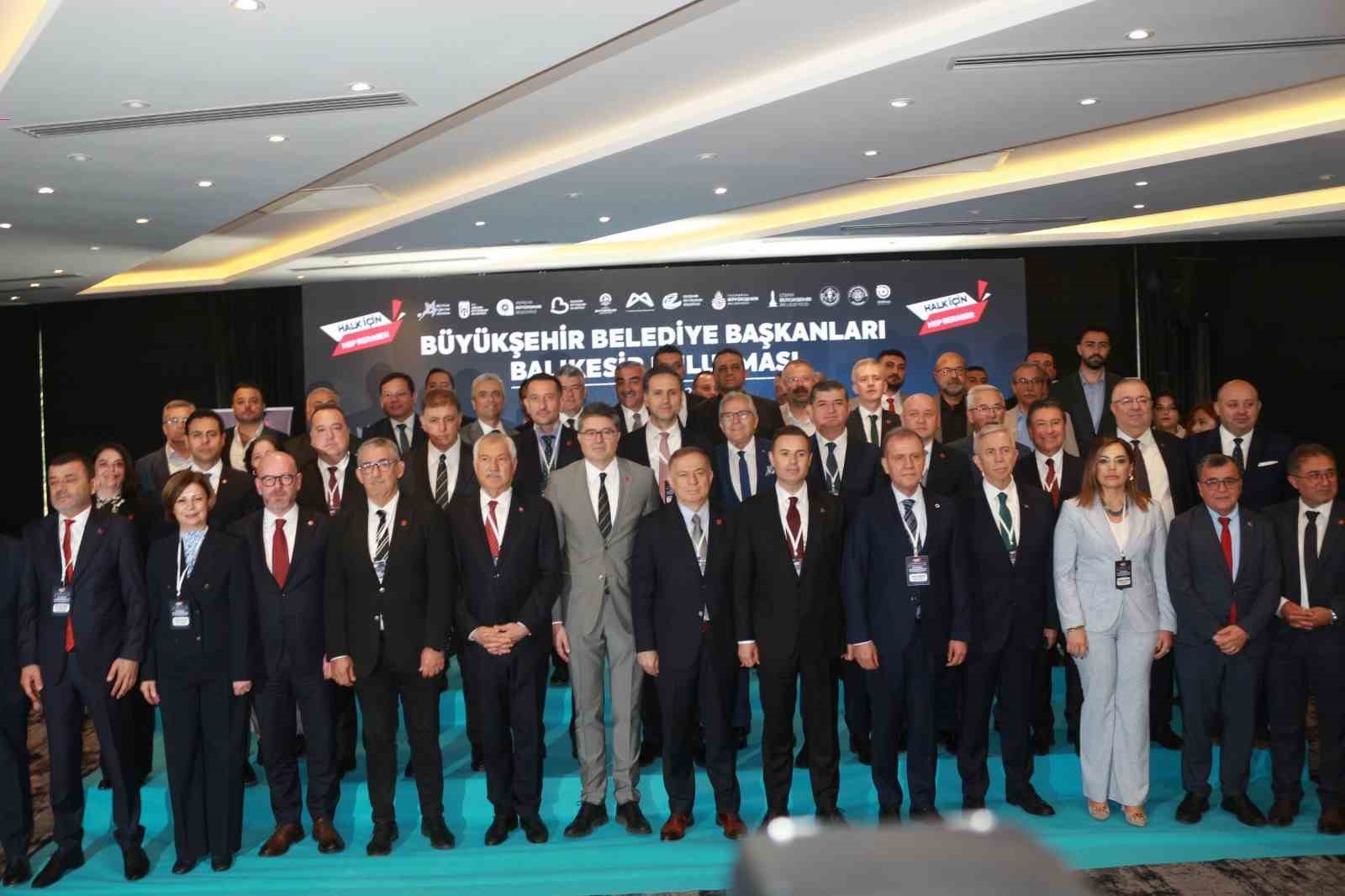 chpli buyuksehir belediye baskanlari balikesirde bulustu 0 izw4FNDU