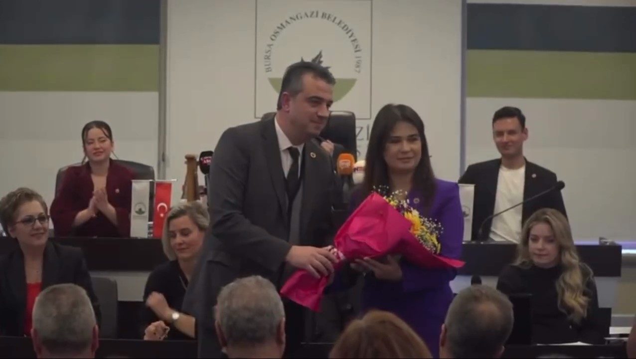 chpli meclis uyesi ozlem bodurdan ak parti grubuna tesekkur 0 2kuh51FE