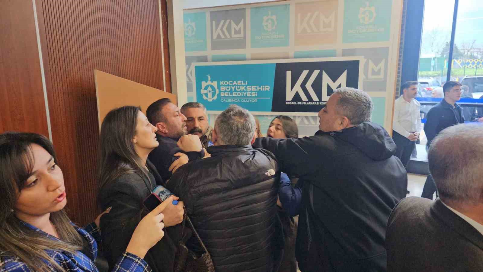 chpli meclis uyesinden agza alinmayacak kufurler 0 M8RddWEu