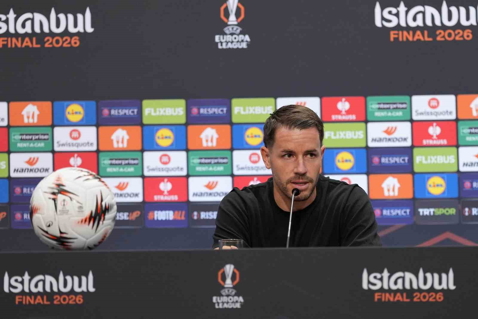 christian gunter gunun sonuna kupayi kaldirmak istiyoruz 0 MV3VBcA6