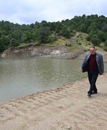 ciftcinin-su-kaynagi-yeniden-hayat-buldu-ZWk46YlI.jpg