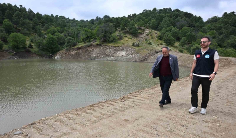 ciftcinin-su-kaynagi-yeniden-hayat-buldu-ZWk46YlI.jpg