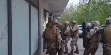 ciftciyi-kumar-masasinda-agina-dusuren-tefeci-cetesi-cokertildi-Pc9Nkg8M.jpg