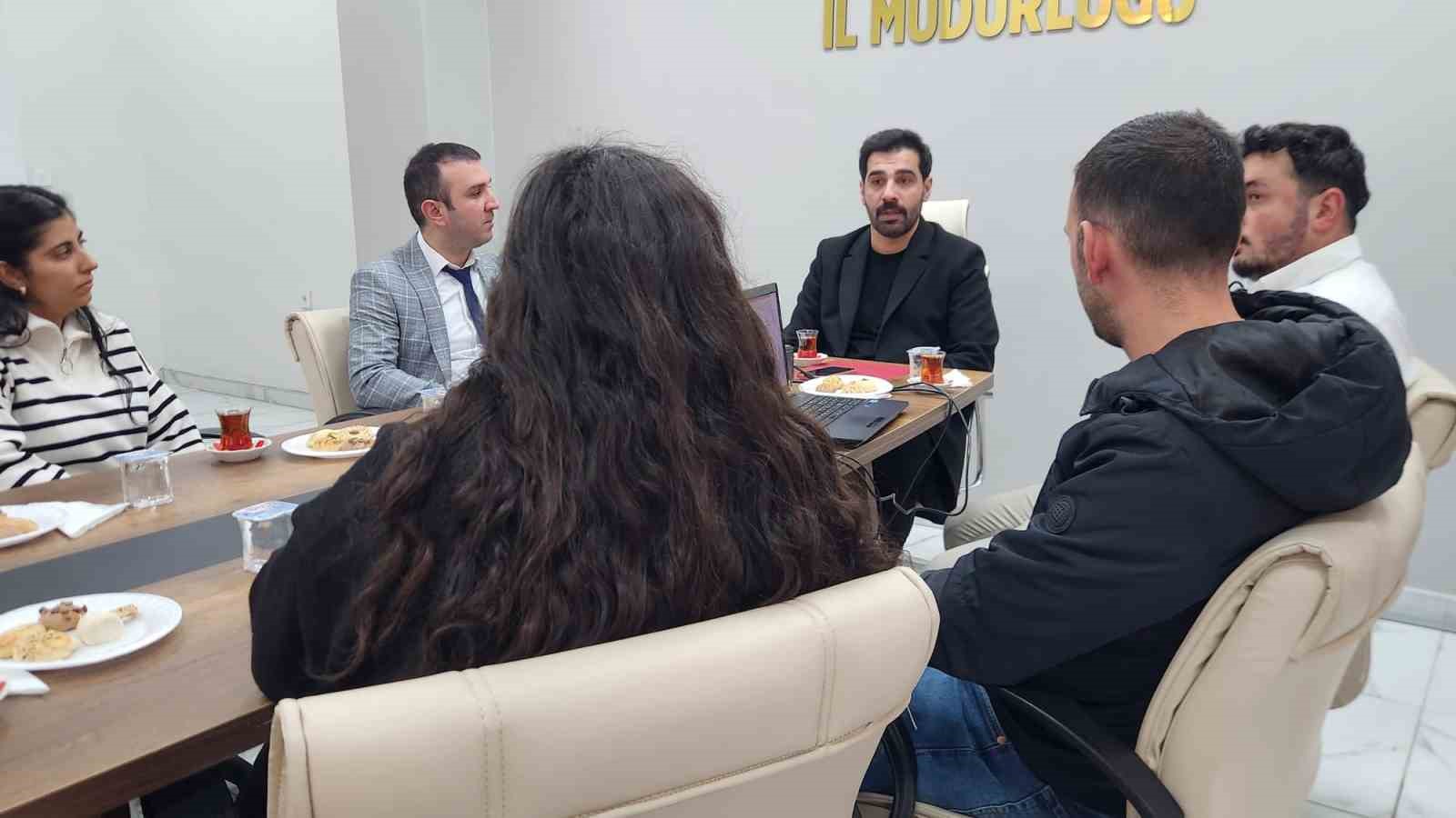 ciftler saygili bir evlilige aileler cocuklarini gormeye ve duymaya hazirlaniyor 3 5tsf4Efr