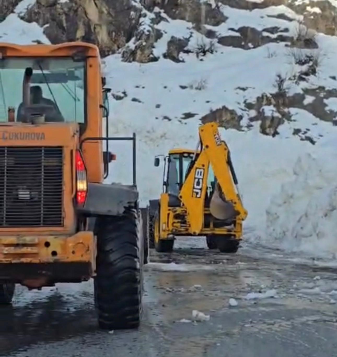 cigin dustugu sirnak hakkari yolu ulasima acildi 5 tVkqEK29