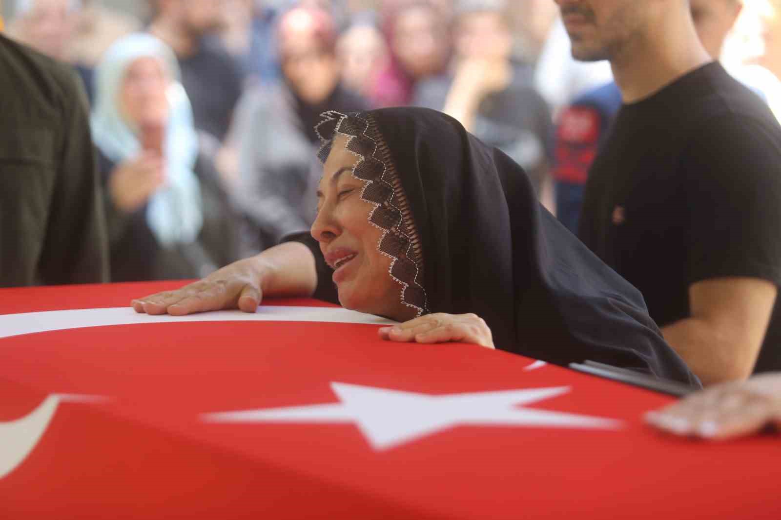 Cilo Dağı’nın zirvesinde hayatını kaybeden Bursalı dağcı son yolculuğuna uğurlandı 6 cilo daginin zirvesinde hayatini kaybeden bursali dagci son yolculuguna ugurlandi 2 21pSQJ7T