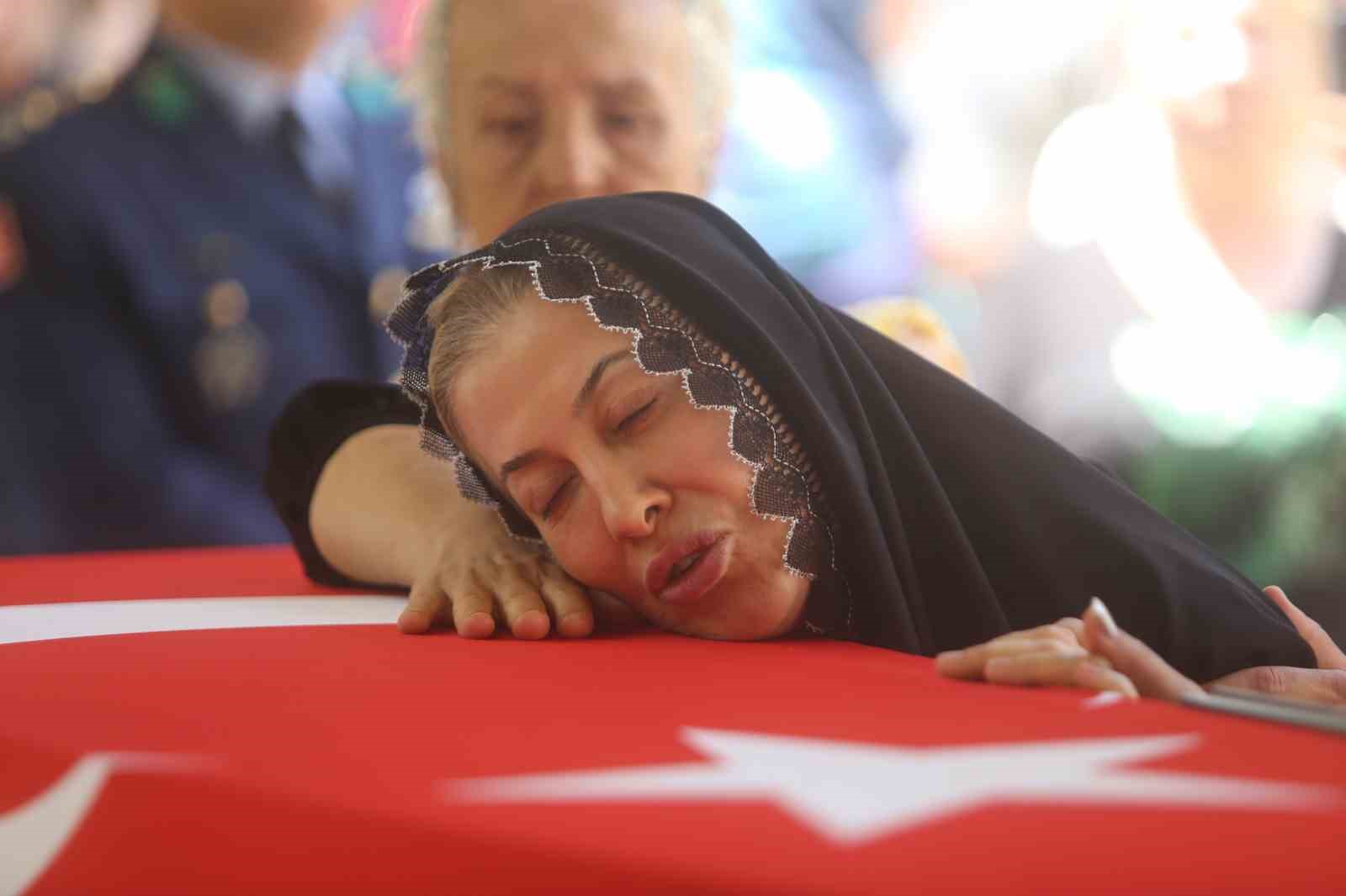 Cilo Dağı’nın zirvesinde hayatını kaybeden Bursalı dağcı son yolculuğuna uğurlandı 7 cilo daginin zirvesinde hayatini kaybeden bursali dagci son yolculuguna ugurlandi 3 c7iHMpta