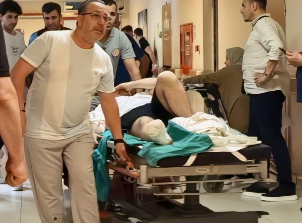 cim bicerken parmaklarini bicti 1 vDTbfVsu