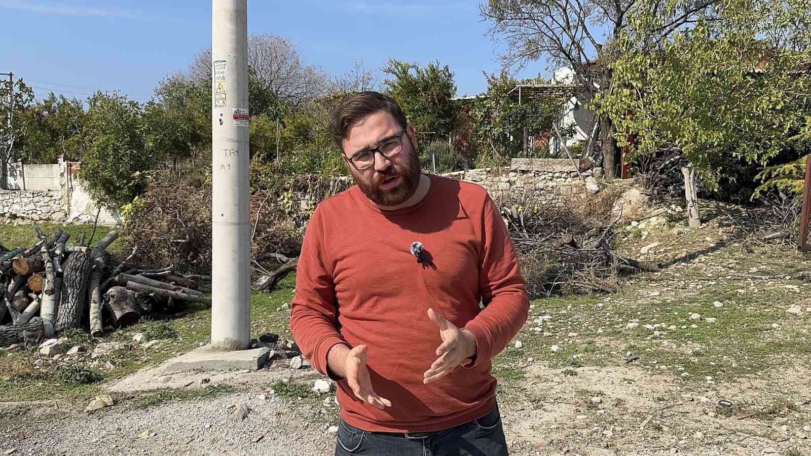 cimere yapilan inek ve tavuklar serbest dolasiyor salgin hastalik riski var sikayeti bolge sakinlerini Ehs5Sj3R