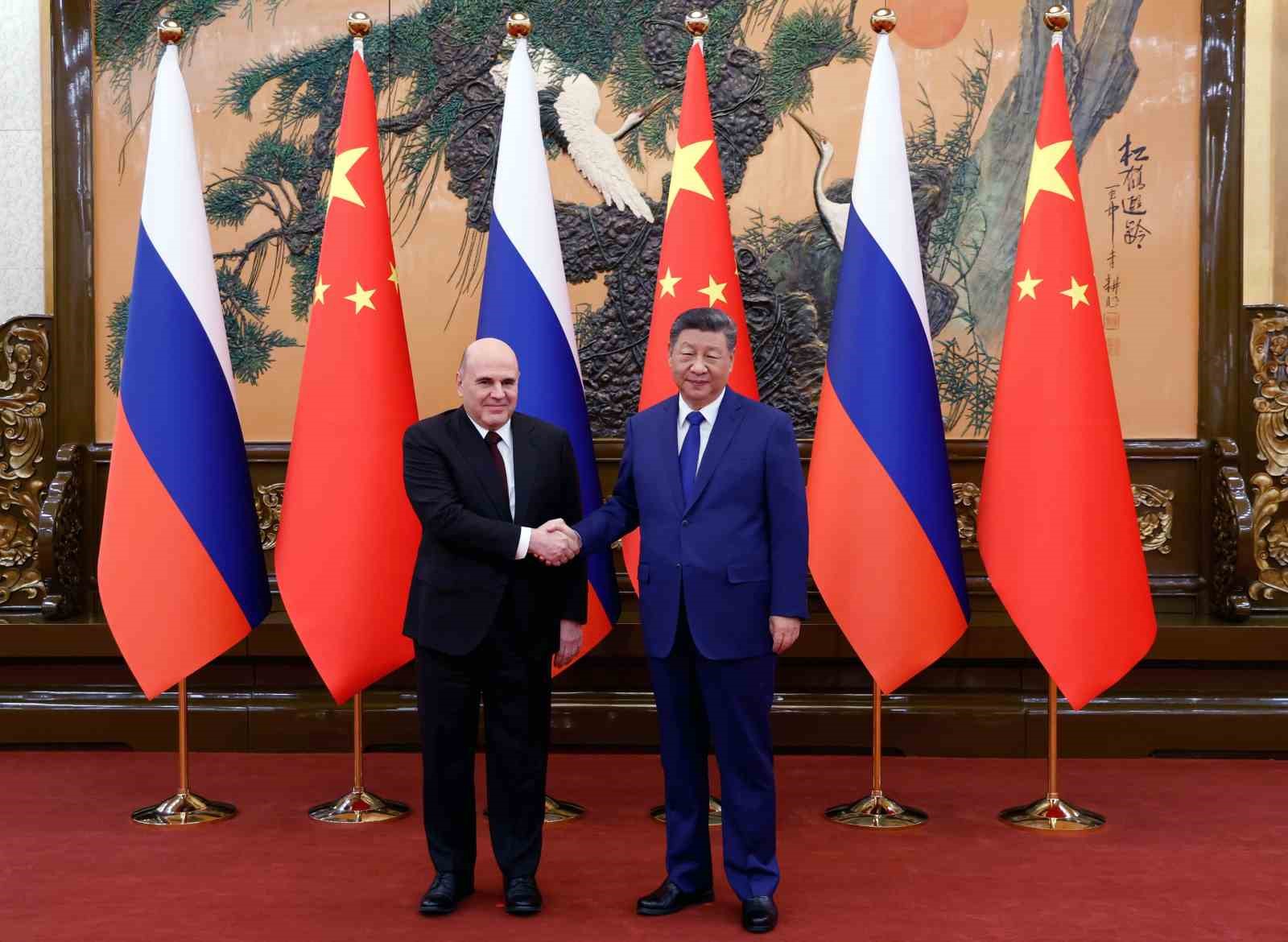 cin devlet baskani xi rus basbakan misustin ile gorustu 2