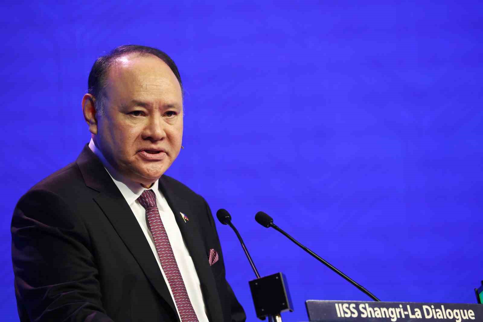 Çin, Filipinler Savunma Bakanı Teodoro ve ailesinin ülkeye girişini yasakladı 4 cin filipinler savunma bakani teodoro ve ailesinin ulkeye girisini yasakladi 0 SyRky63p