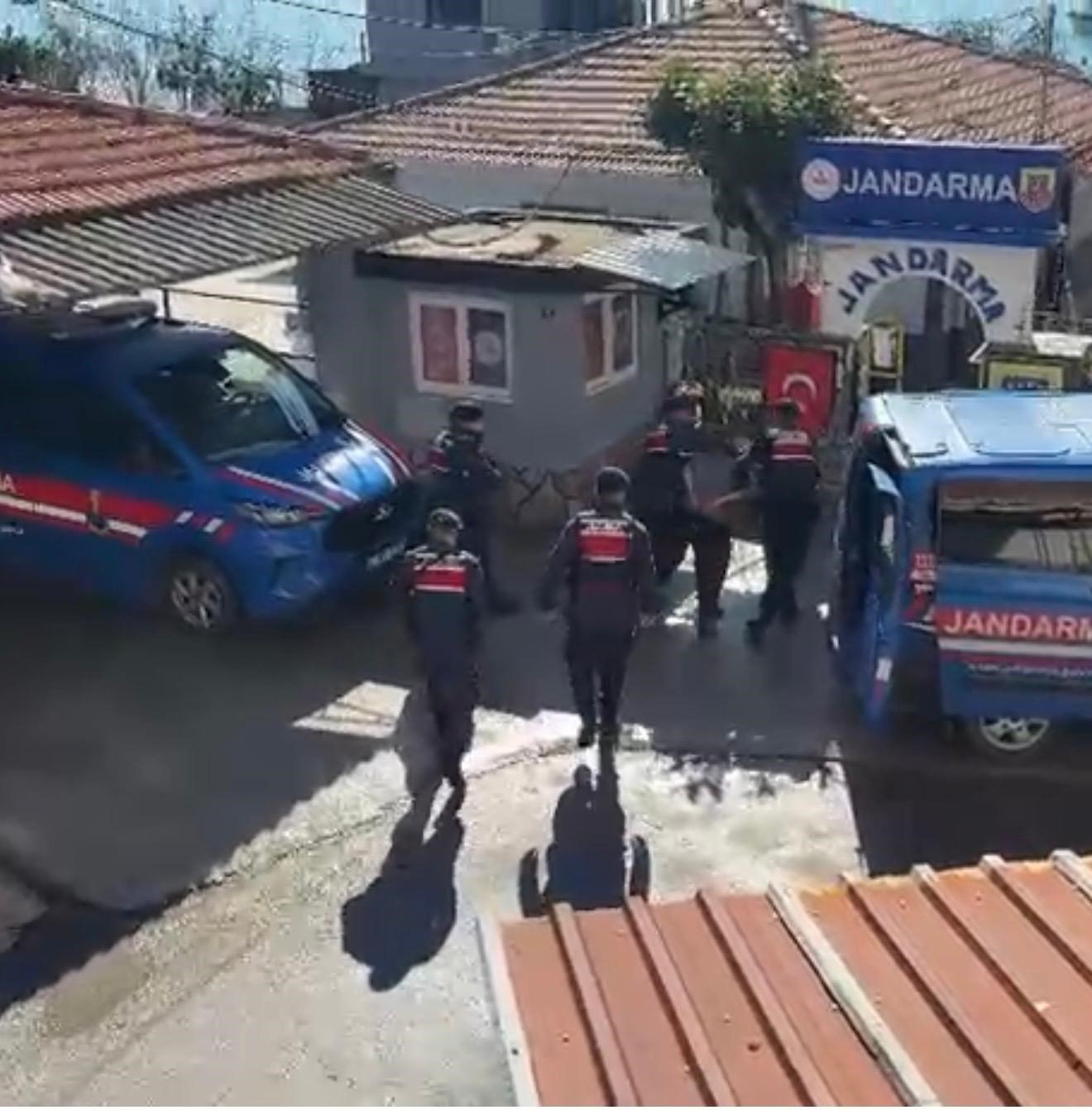 cinayet firarisini jandarma yakaladi 4 kqAmX11w