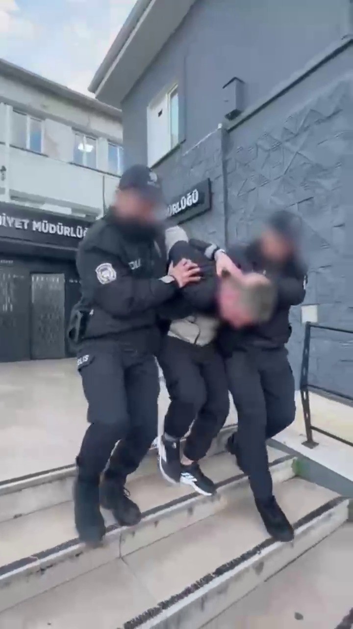 cinayet yagma uyusturucu bursada aranan 4 hukumlu yakalandi 1 Wy4bBJgR