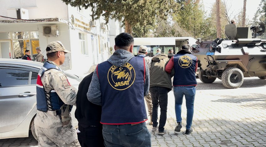 cinayet zanlisi hava destekli operasyonla yakalandi 0 rrZ7f2tO