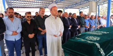 cinayete-kurban-giden-kubra-yapici-son-yolculuguna-ugurlandi-ahO5dwl7.jpg