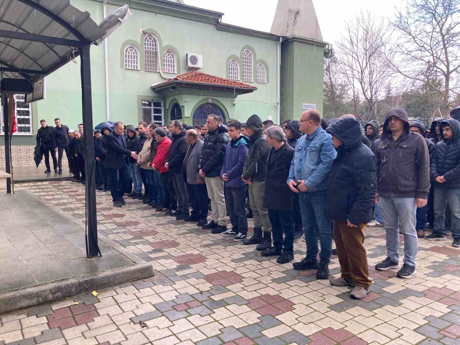 cinayetle biten kavgada hayatini kaybeden polis memuru son yolculuguna ugurlandi 1 uFEUDDIZ