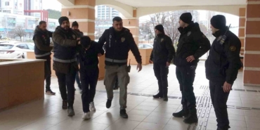 cinayetle-sonuclanan-kavganin-saniklari-mahkemede-aileye-bassagligi-diledi-52Pn5AED.jpg