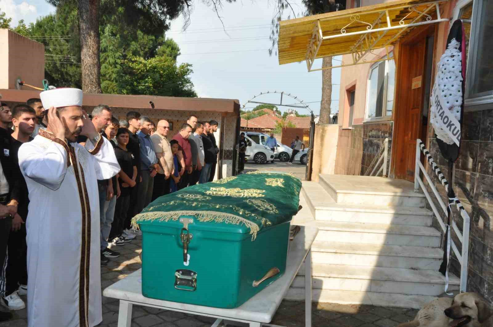 cinayetten dram cikti 15 yasinda oldurulen erdemin hikayesi yurek dagladi 1 8wIKrwgW