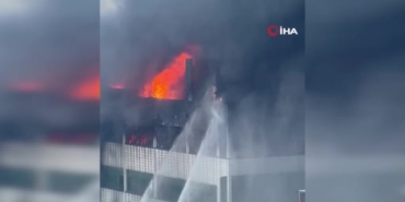 cinde-ayakkabi-fabrikasinda-yangin-q6jmO2Nu.jpg