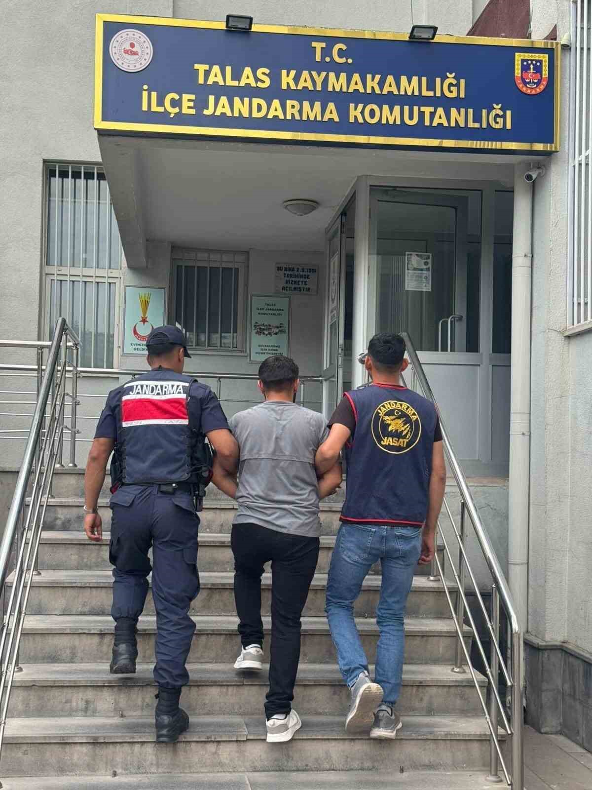 cinsel istismar sucundan 17 yil 4 ay kesinlesmis hapis cezasi bulunan sahis yakalandi 0 mwwlSL45