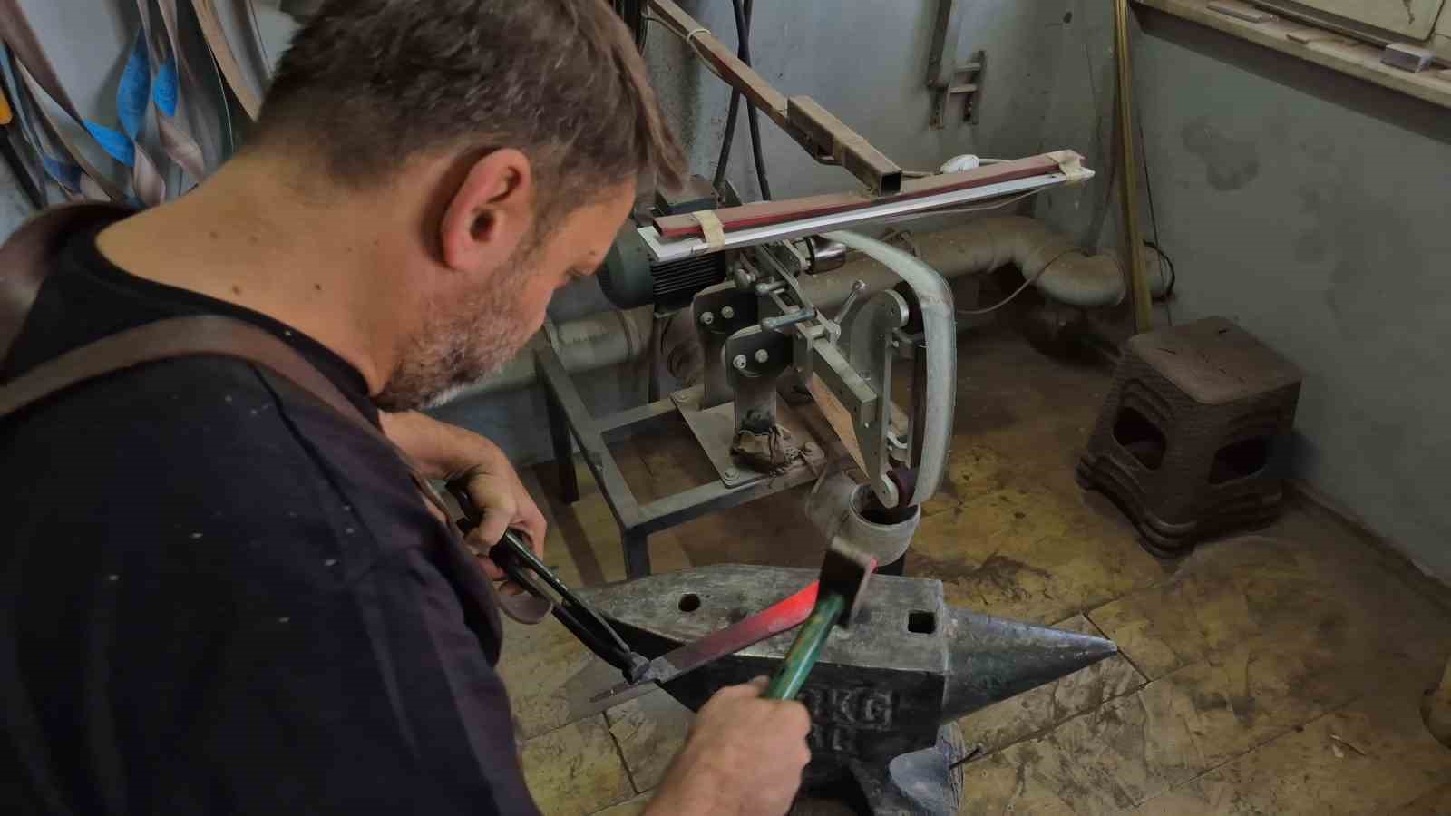 cirak bulamayan unescolu usta sanatini kizina ogretiyor 3 1KRWvw2z