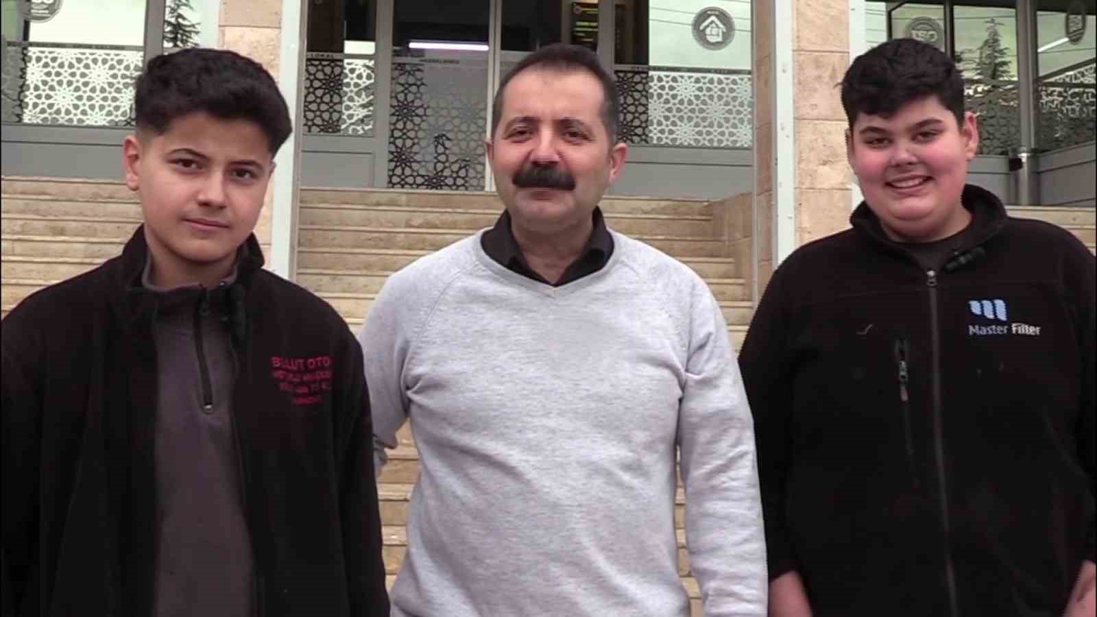 Çırak öğrencilerden örnek davranış: Aldıkları suyu kameraya gösterip parasını bıraktılar 7 cirak ogrencilerden ornek davranis aldiklari suyu kameraya gosterip parasini biraktilar 3 RaSMTPel