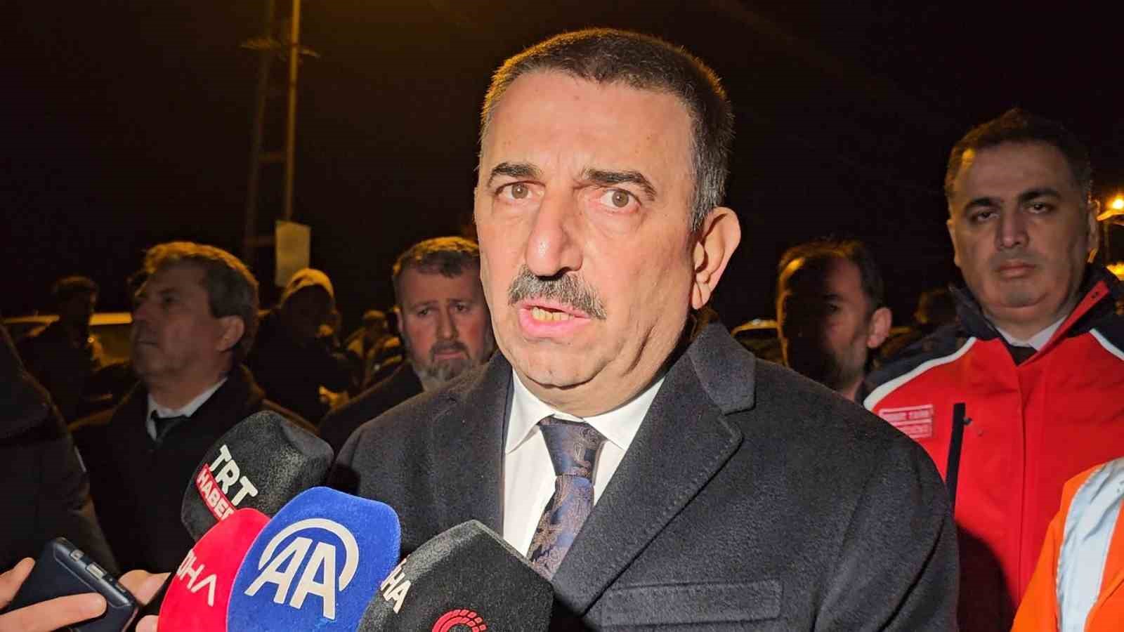 cizmeleriyle morga kaldirilan madencinin cenazesi yurek burktu 2