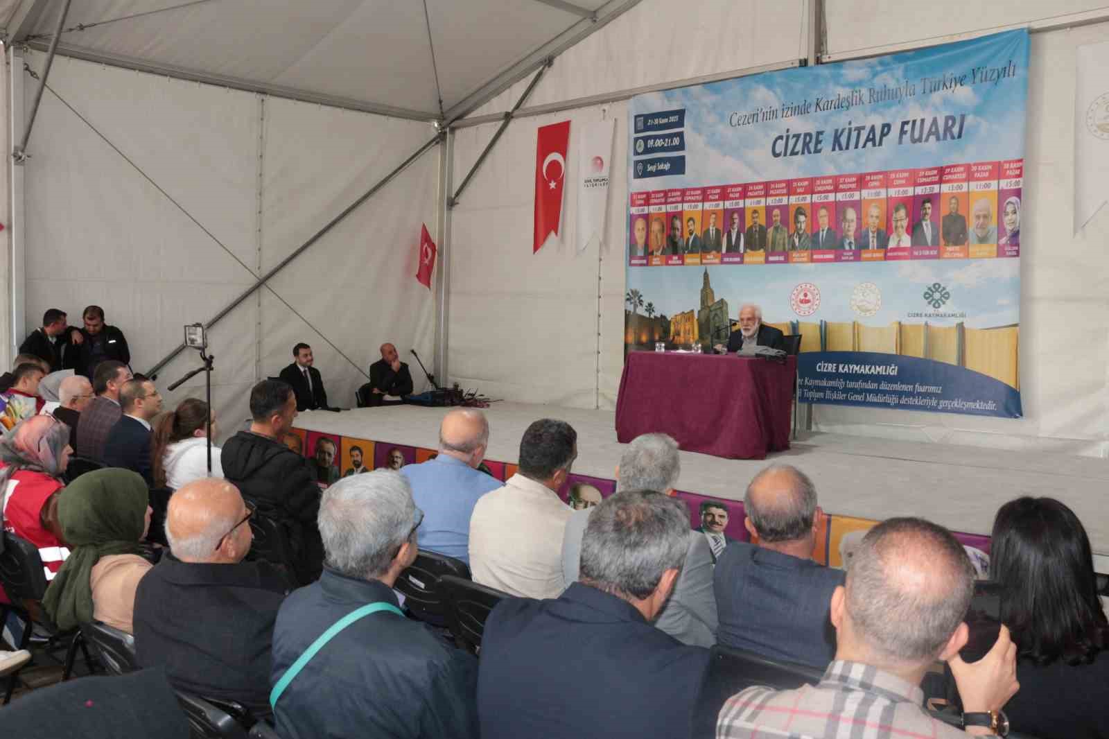 Cizre Kitap Fuarı’nı 10 günde yüz bini aşkın kişi ziyaret etti 5 cizre kitap fuarini 10 gunde yuz bini askin kisi ziyaret etti 1 9VEHJ3Eb
