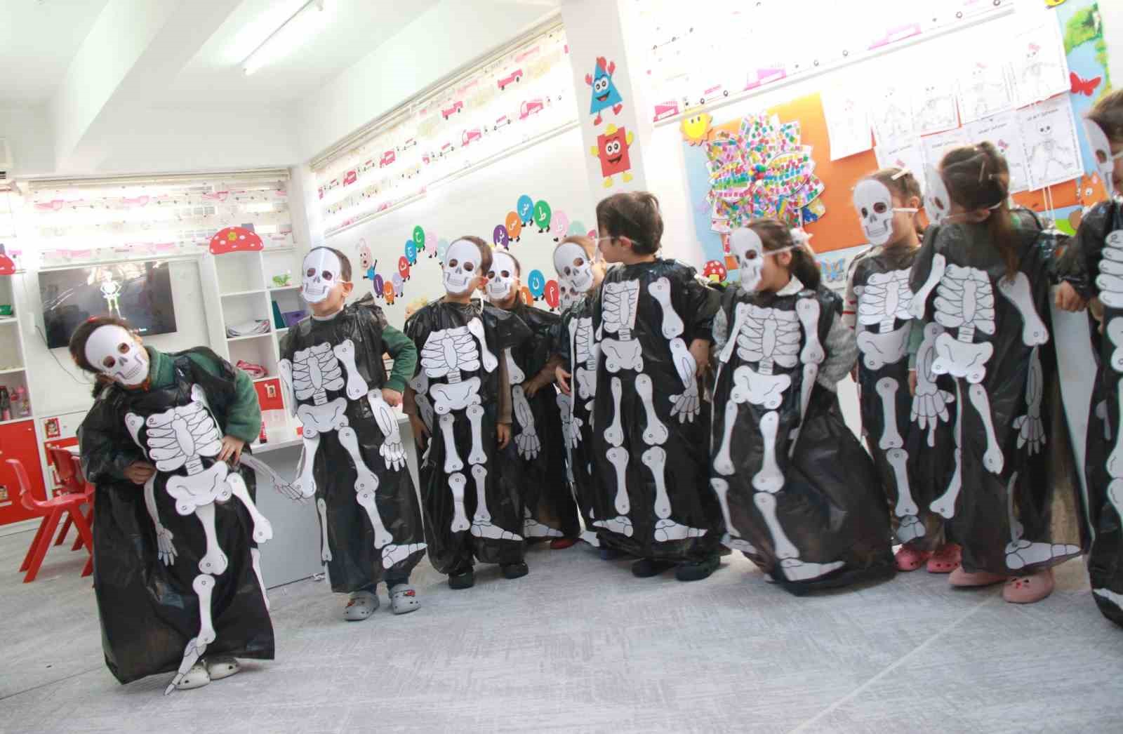 cizrede 4 6 yas kuran kursu ogrencileri cift dalli egitimle hem egleniyor hem ogreniyor 4 tAOn57Gz
