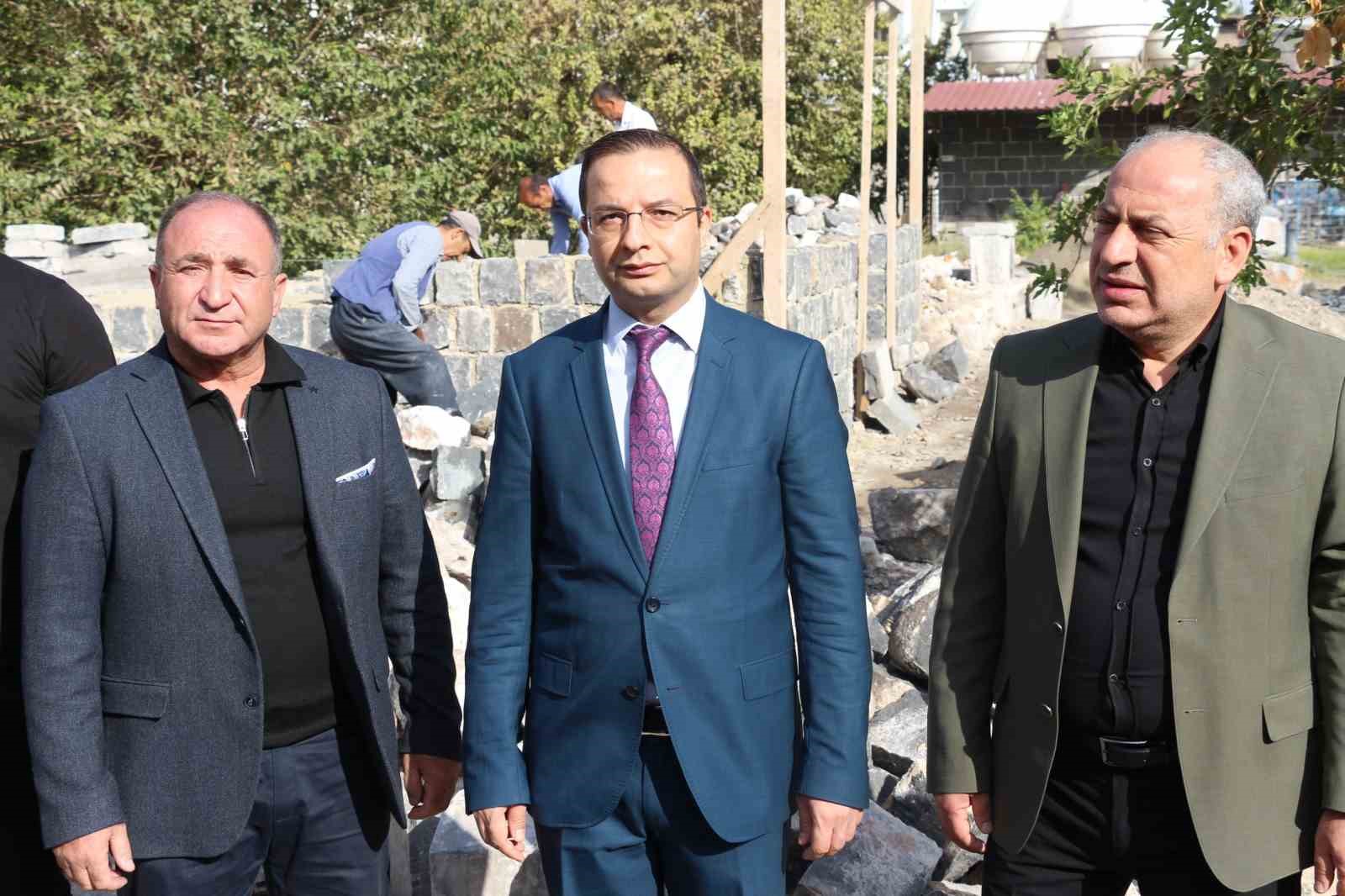 Cizre’de Abdaliye Medresesi’nin yıkılan tarihi duvarı yeniden inşa ediliyor 4 cizrede abdaliye medresesinin yikilan tarihi duvari yeniden insa ediliyor 0 Vy1husCe
