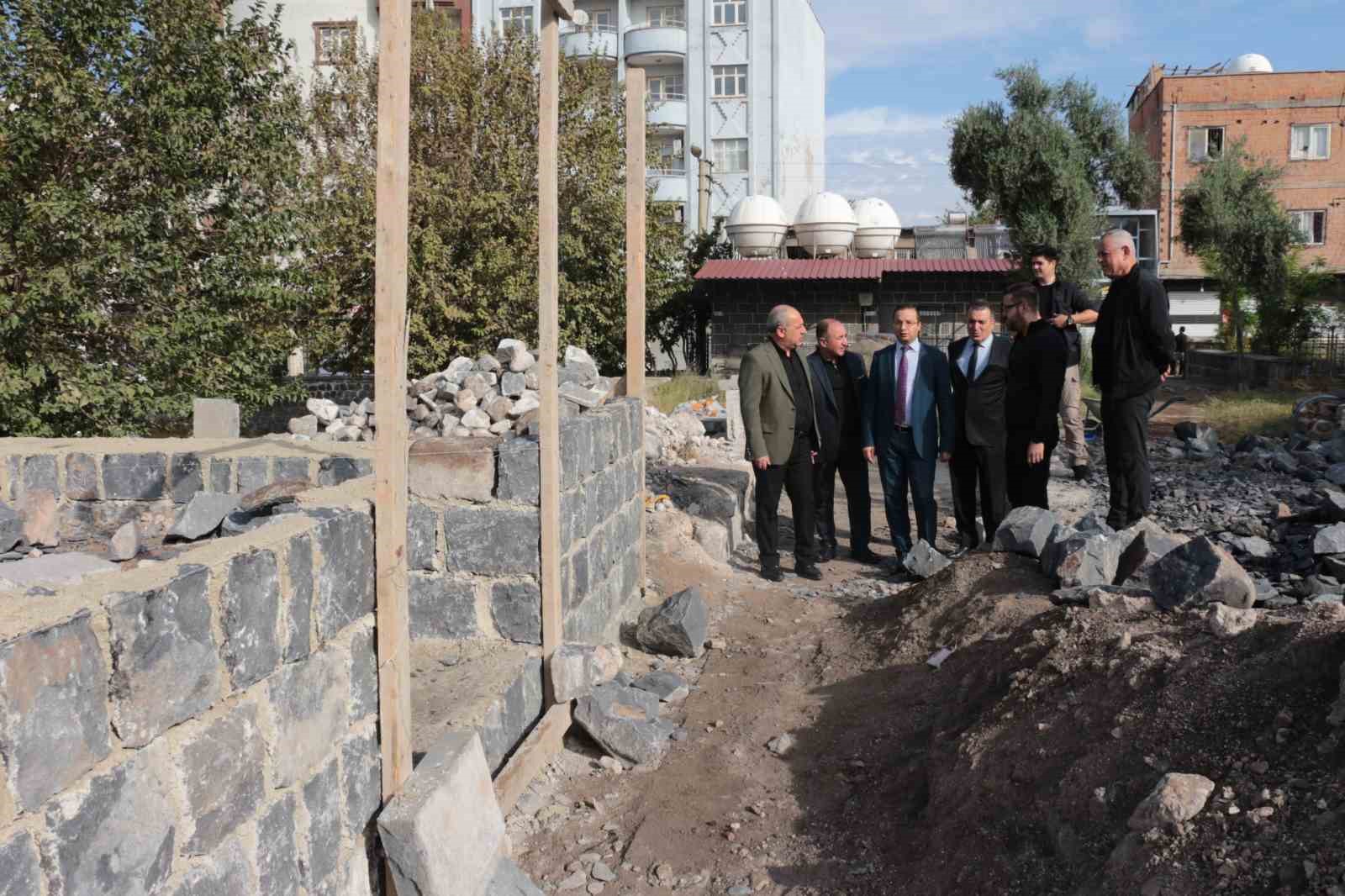 Cizre’de Abdaliye Medresesi’nin yıkılan tarihi duvarı yeniden inşa ediliyor 10 cizrede abdaliye medresesinin yikilan tarihi duvari yeniden insa ediliyor 6 vL5CTukF