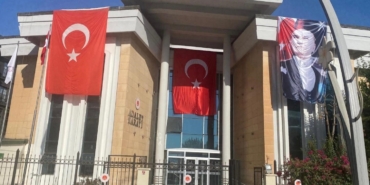 cizrede-kargo-araci-ile-gumruk-kacagi-mal-sevkiyatina-polis-engeli-2-tutuklama-BcZYedL7.jpg
