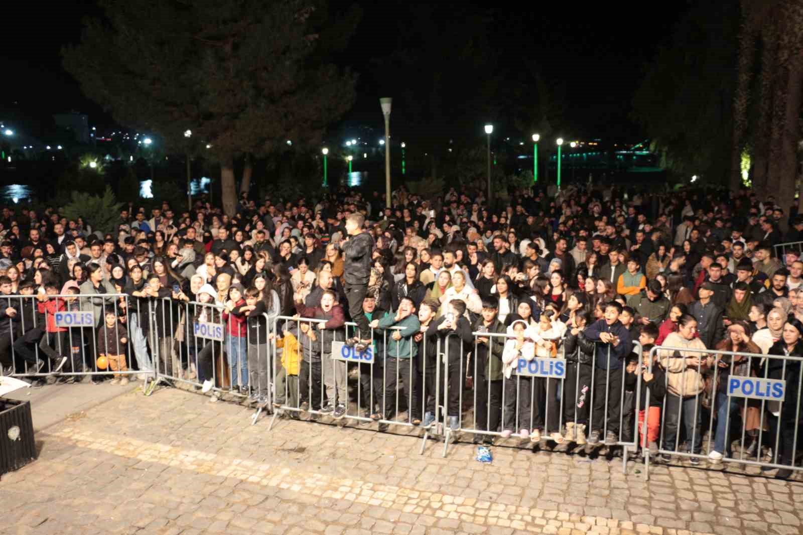 cizrede rojin konser verdi 3