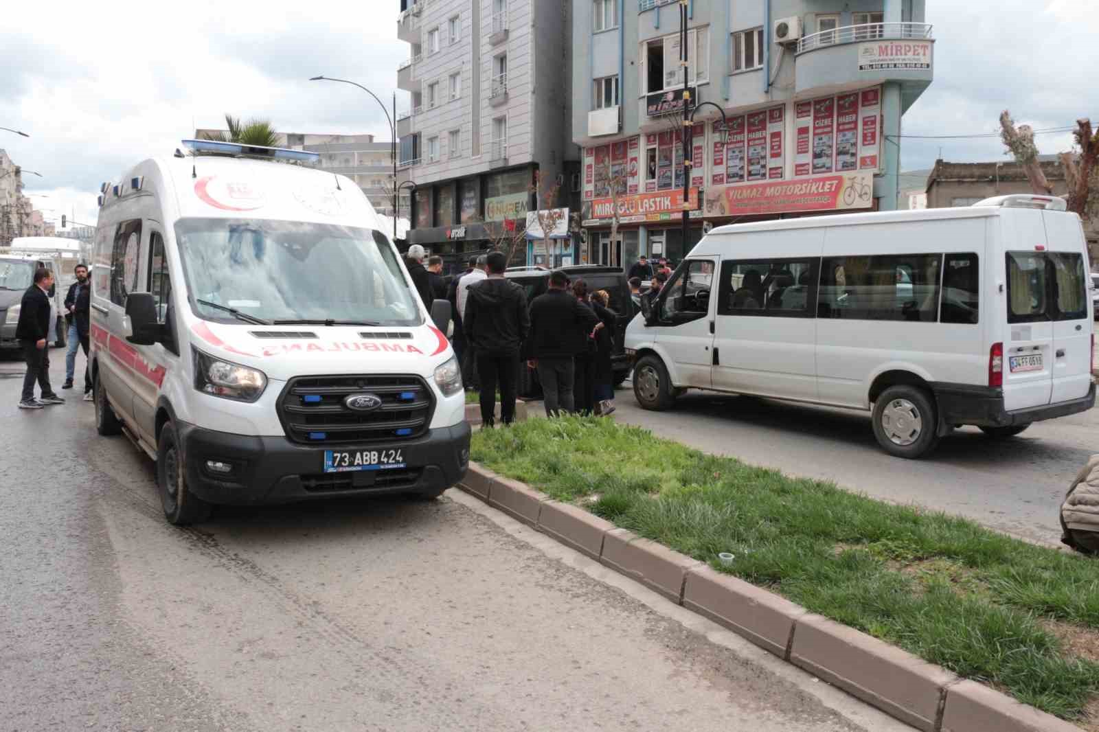 cizrede zincirleme kaza 1 yarali 6 LDC8YSj5