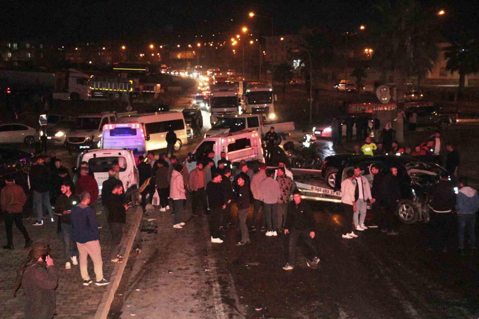 cizredeki vinc kazasinin goruntuleri ortaya cikti sofor kaza oncesi aractan atlamis 0 Zs3sIzXT