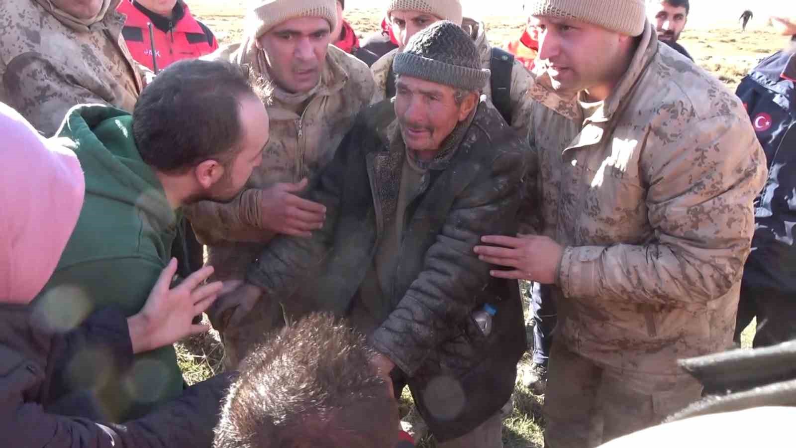 Çoban kendisini koyunların arasında sıcaklığını muhafaza ederek hayatta kalmış 8 coban kendisini koyunlarin arasinda sicakligini muhafaza ederek hayatta kalmis 4 duIzTfwi
