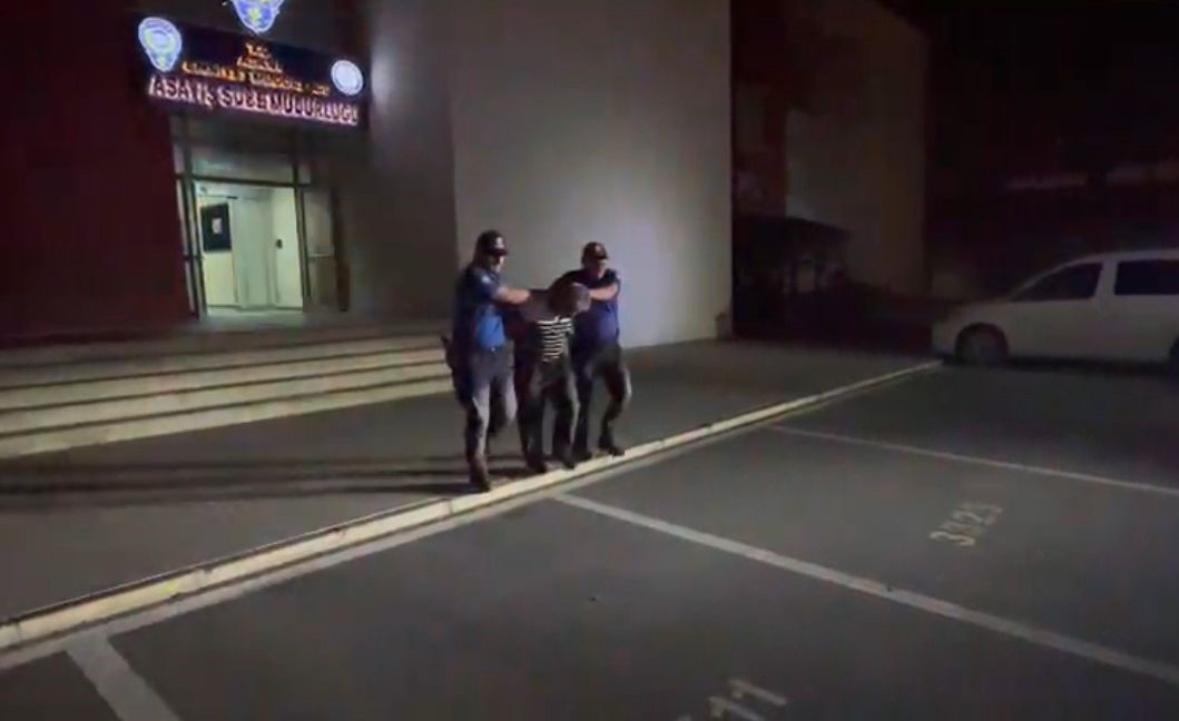 cocugun cinsel istismari sucundan 32 yil 9 ay hapis cezasiyla aranan hukumlu yakalandi 0