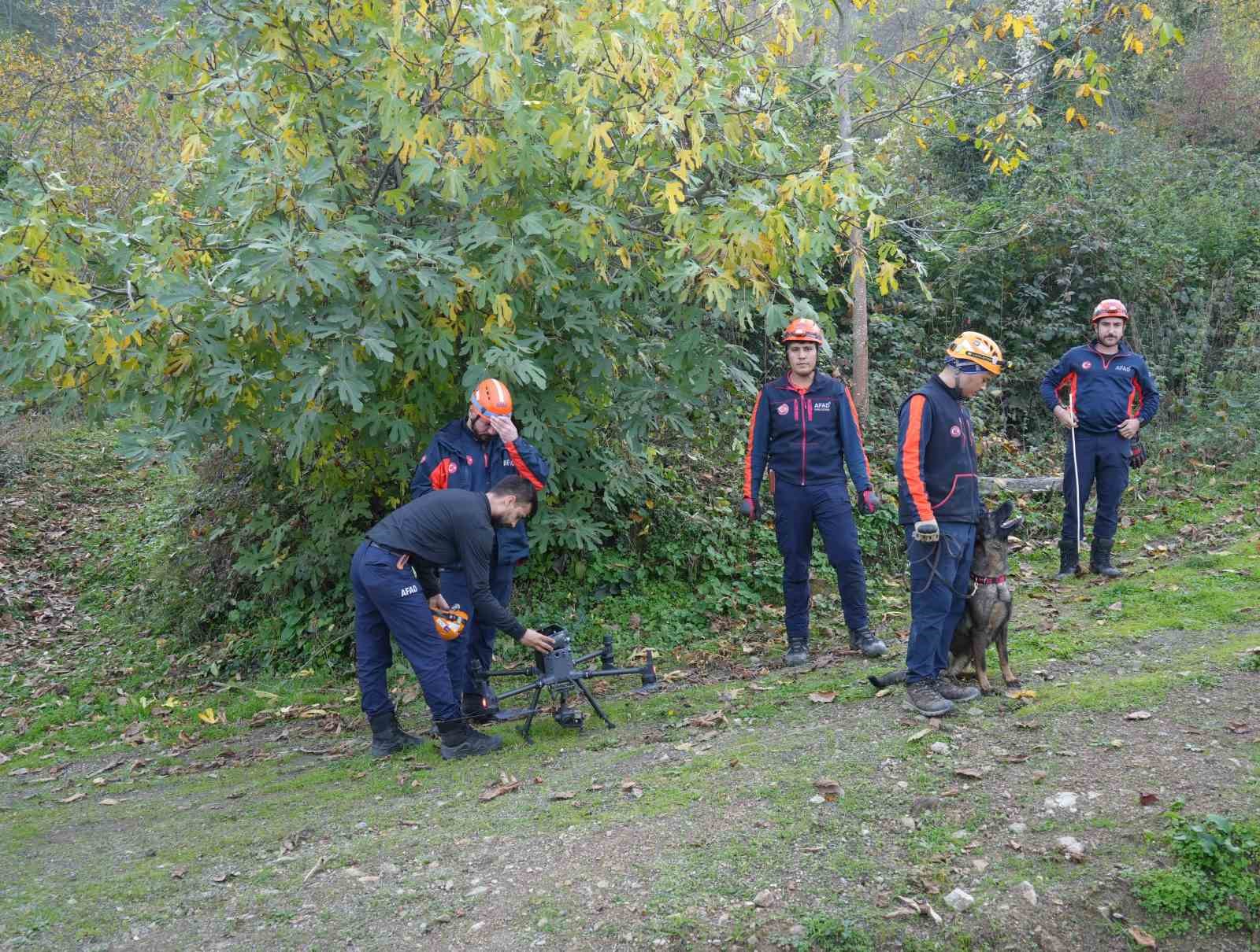 Çocuğuyla birlikte kaybolan kadının annesi: "Kızım beni duyuyorsan evine dön" 5 cocuguyla birlikte kaybolan kadinin annesi kizim beni duyuyorsan evine don 1 zUZf7hrd