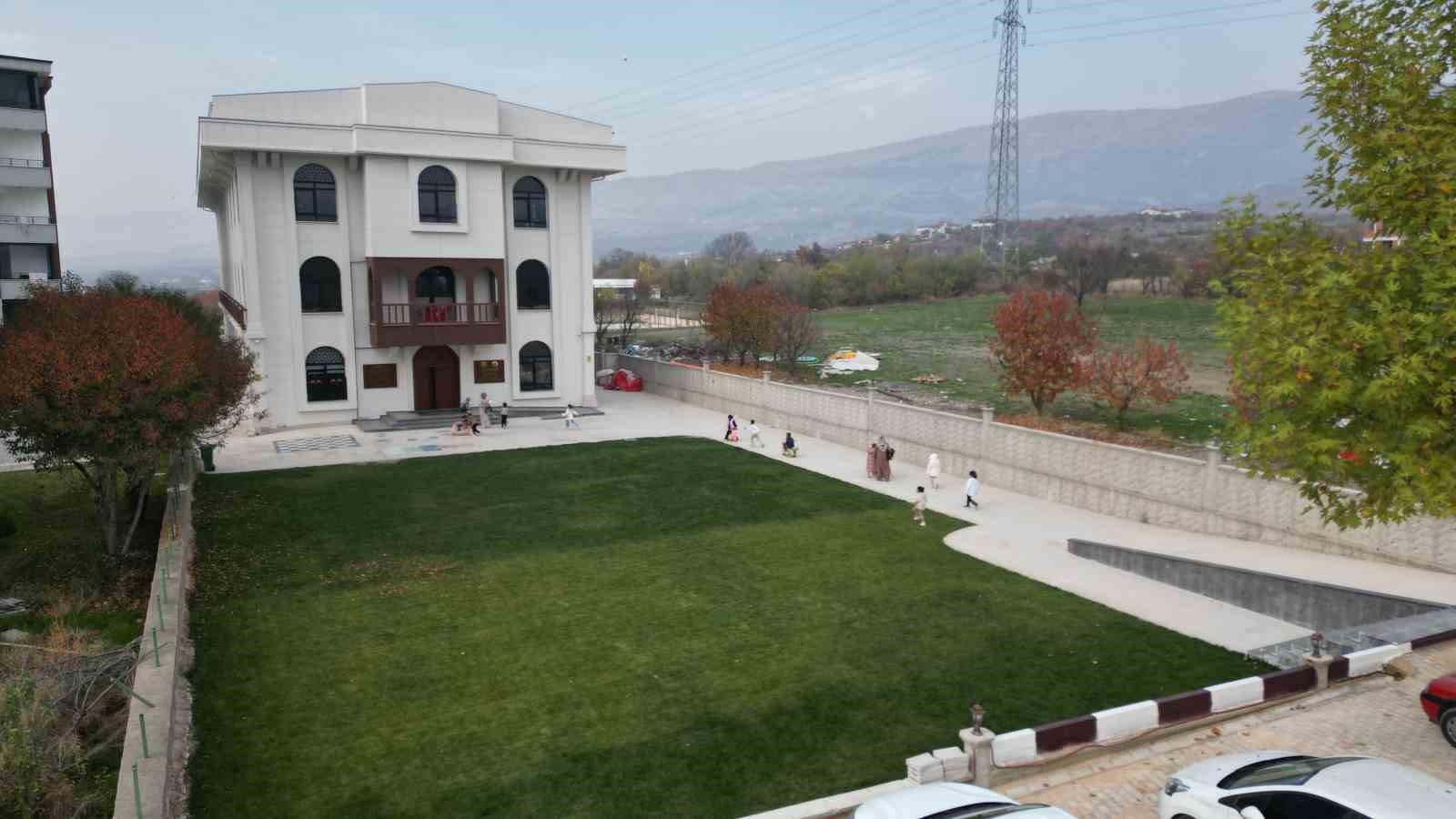cocuk akademisi modern egitimle degerler egitimini bir araya getiriyor 0 bXkBhII1