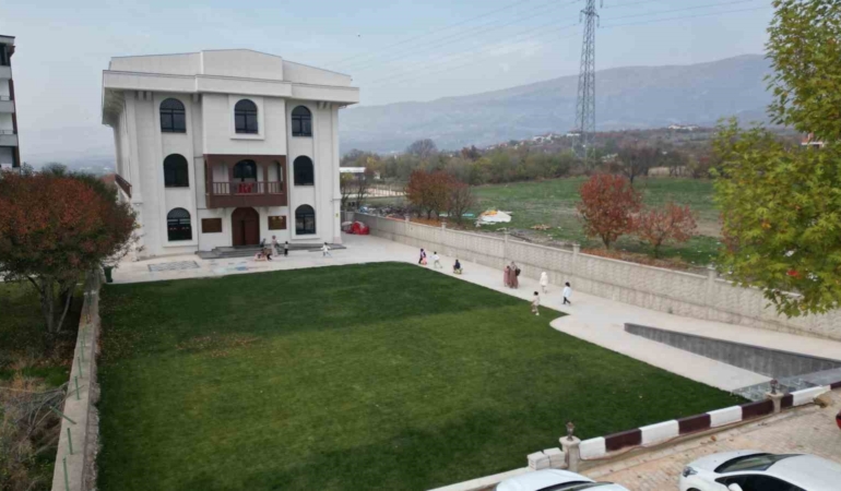 cocuk-akademisi-modern-egitimle-degerler-egitimini-bir-araya-getiriyor-EF6R2yVw.jpg