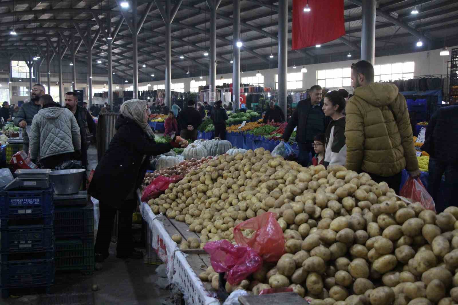 Çocuk gelişimci pazarcı: Amasya pazarının tek kadın esnafı 7 cocuk gelisimci pazarci amasya pazarinin tek kadin esnafi 3 L4Ksn6bw