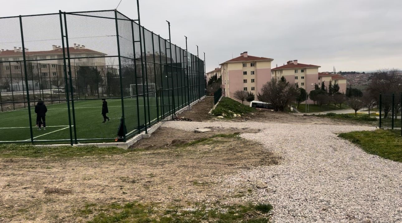 cocuk parkinda silahli dehset ates acarak kostu 5 e1KEkTy6