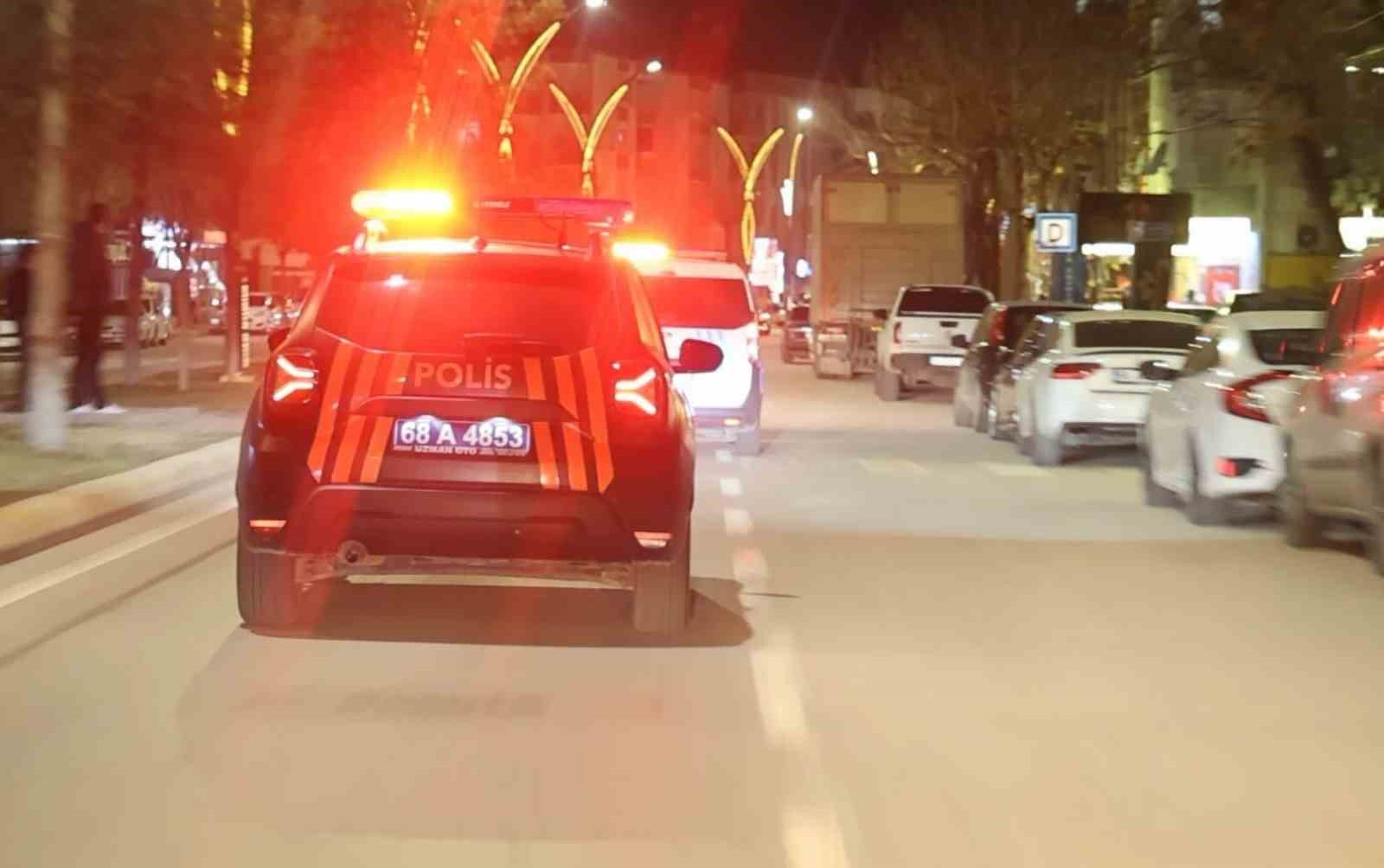 Çocuk sürücü ile polisin kovalamacası film sahnelerini aratmadı 5 cocuk surucu ile polisin kovalamacasi film sahnelerini aratmadi 1 EjVtmZyZ