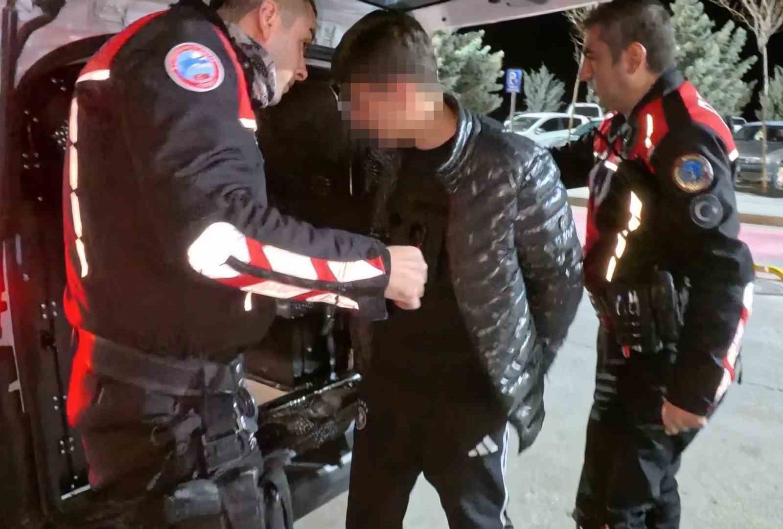 Çocuk sürücü ile polisin kovalamacası film sahnelerini aratmadı 7 cocuk surucu ile polisin kovalamacasi film sahnelerini aratmadi 3 PiuizvX1